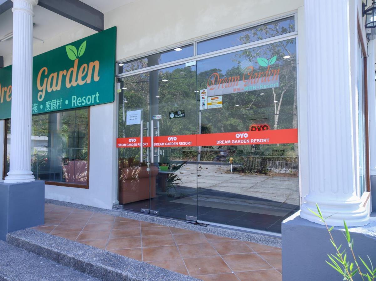 Oyo 89679 Dream Garden Resort Ayer Hangat Exteriér fotografie