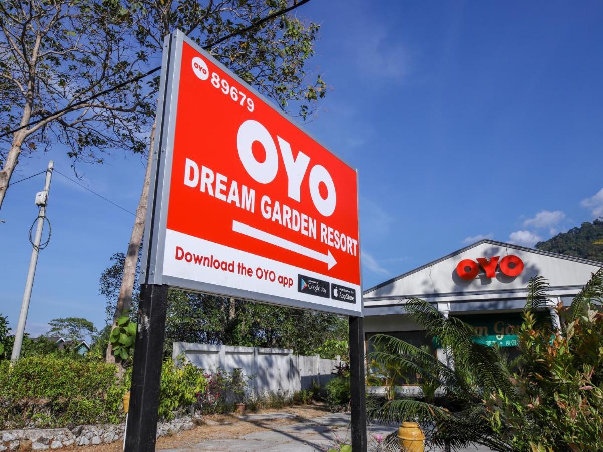 Oyo 89679 Dream Garden Resort Ayer Hangat Exteriér fotografie