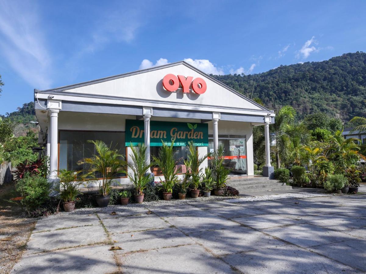 Oyo 89679 Dream Garden Resort Ayer Hangat Exteriér fotografie